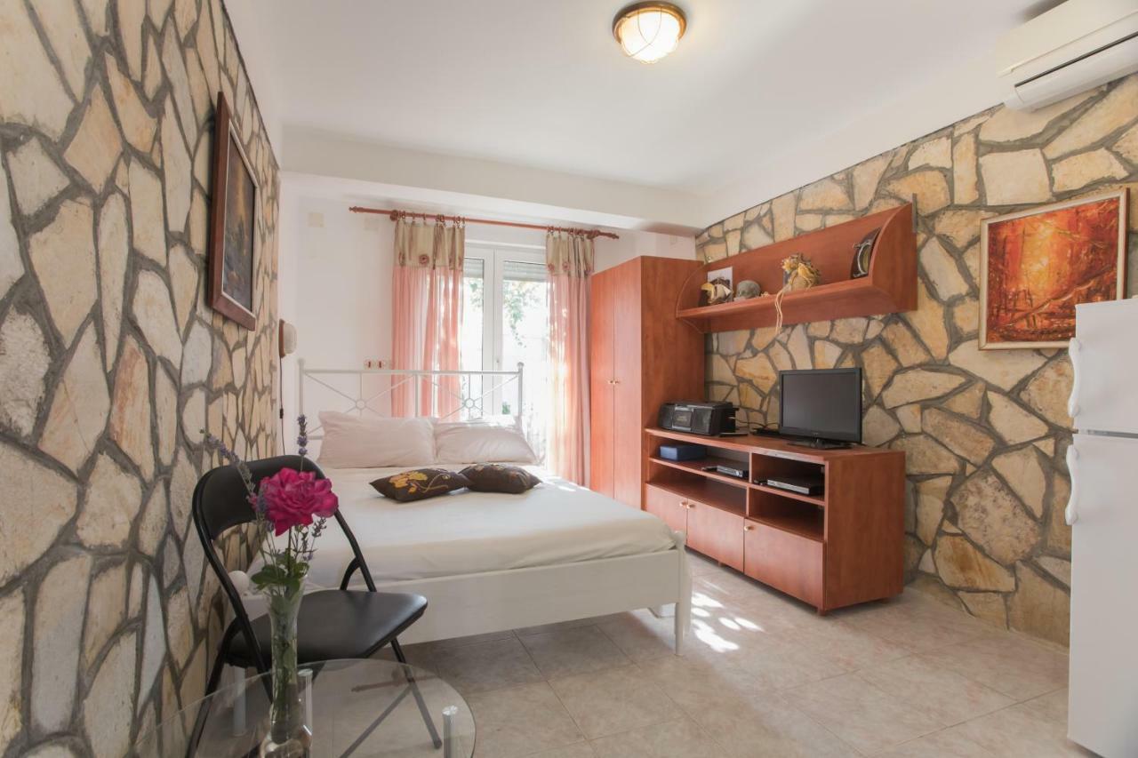 Apartment Ana โวดีเซ ภายนอก รูปภาพ