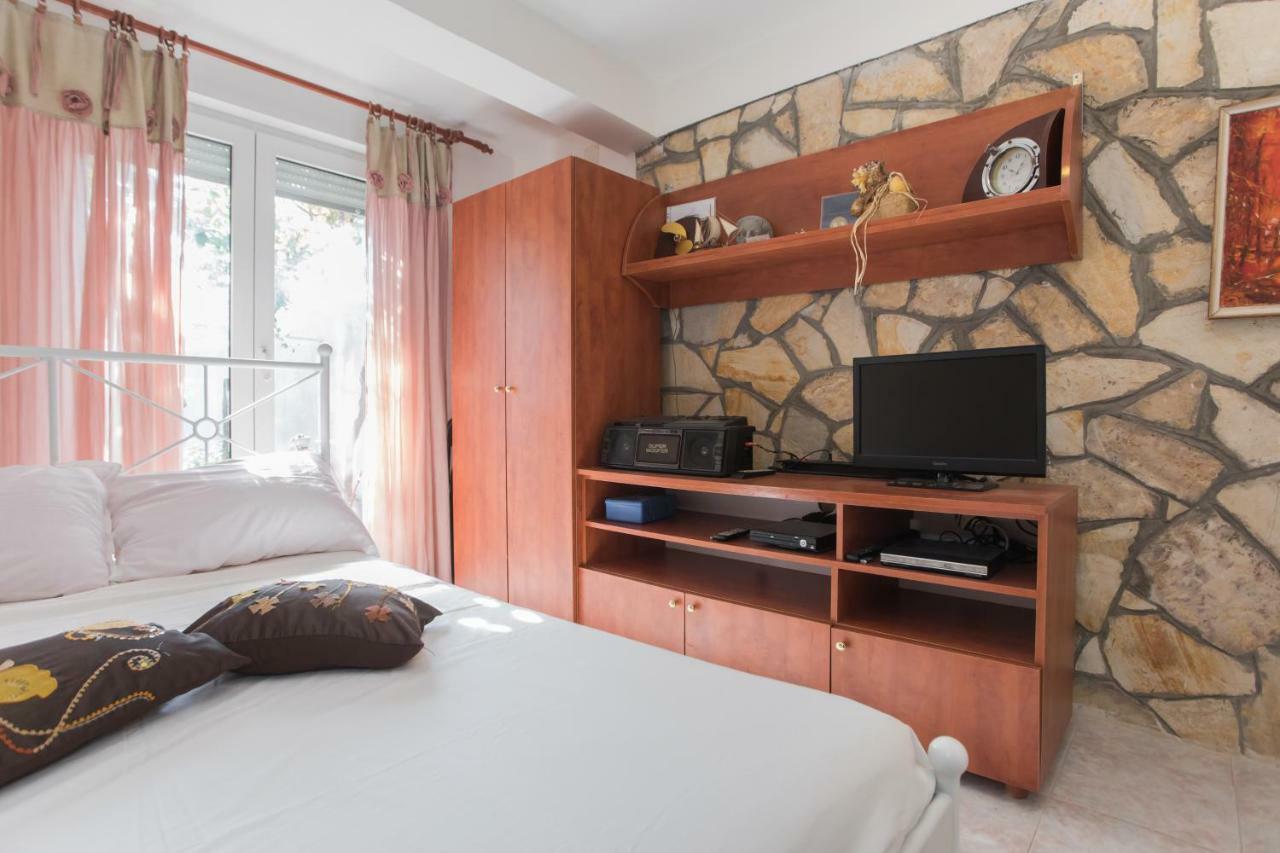 Apartment Ana โวดีเซ ภายนอก รูปภาพ