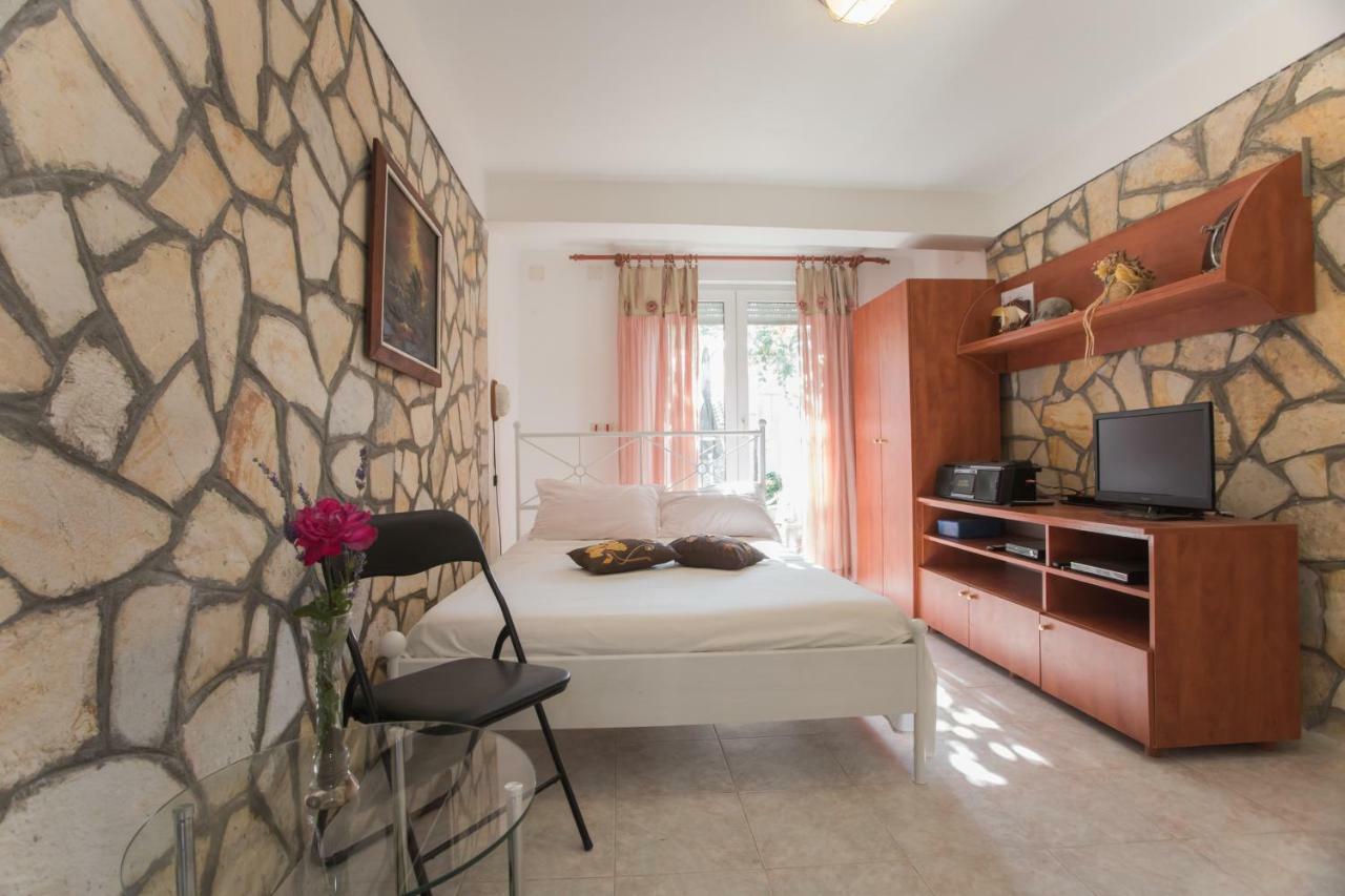 Apartment Ana โวดีเซ ภายนอก รูปภาพ